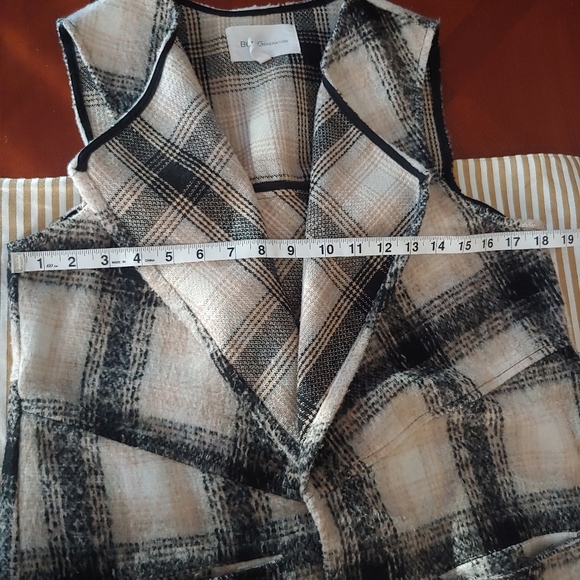 BCBGeneration Long Plaid Vest Size Small - Picture 15 of 16